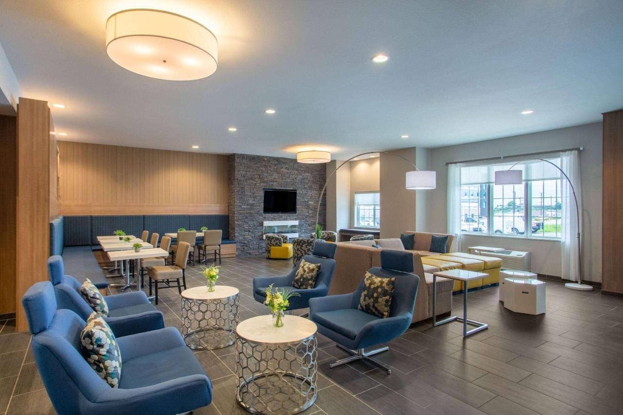 Microtel Inn & Suites By Wyndham Liberty Ne Kansas City Area Exterior foto